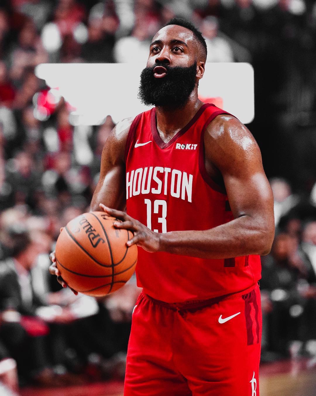 费林加撰文探讨斯莱格斯执教球队内部问题（费林加发文解析斯莱格斯执教期球队内部困境）