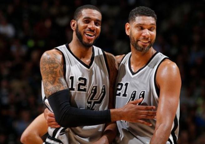 带队深陷降级区，队报：南特主帅卡斯特罗已被解雇（战绩低迷深陷降级泥潭，《队报》称南特解除了主帅卡斯特罗的职务）