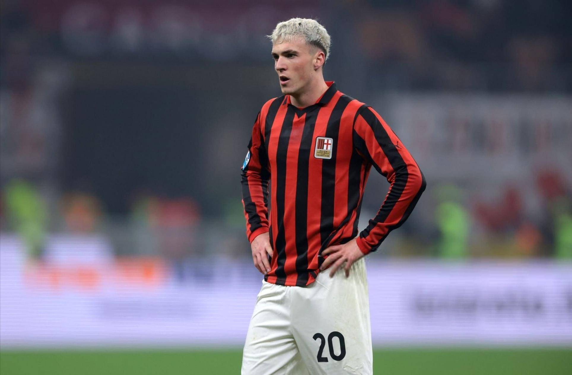 英超战报：利物浦2-1战胜曼联,（英超速递：利物浦2比1力克曼联）