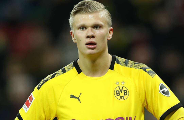 WBC正式批准乌西克迎战维尔德，重量级大战一触即发！（WBC官宣乌西克对阵维尔德，重量级巅峰之战即将上演）