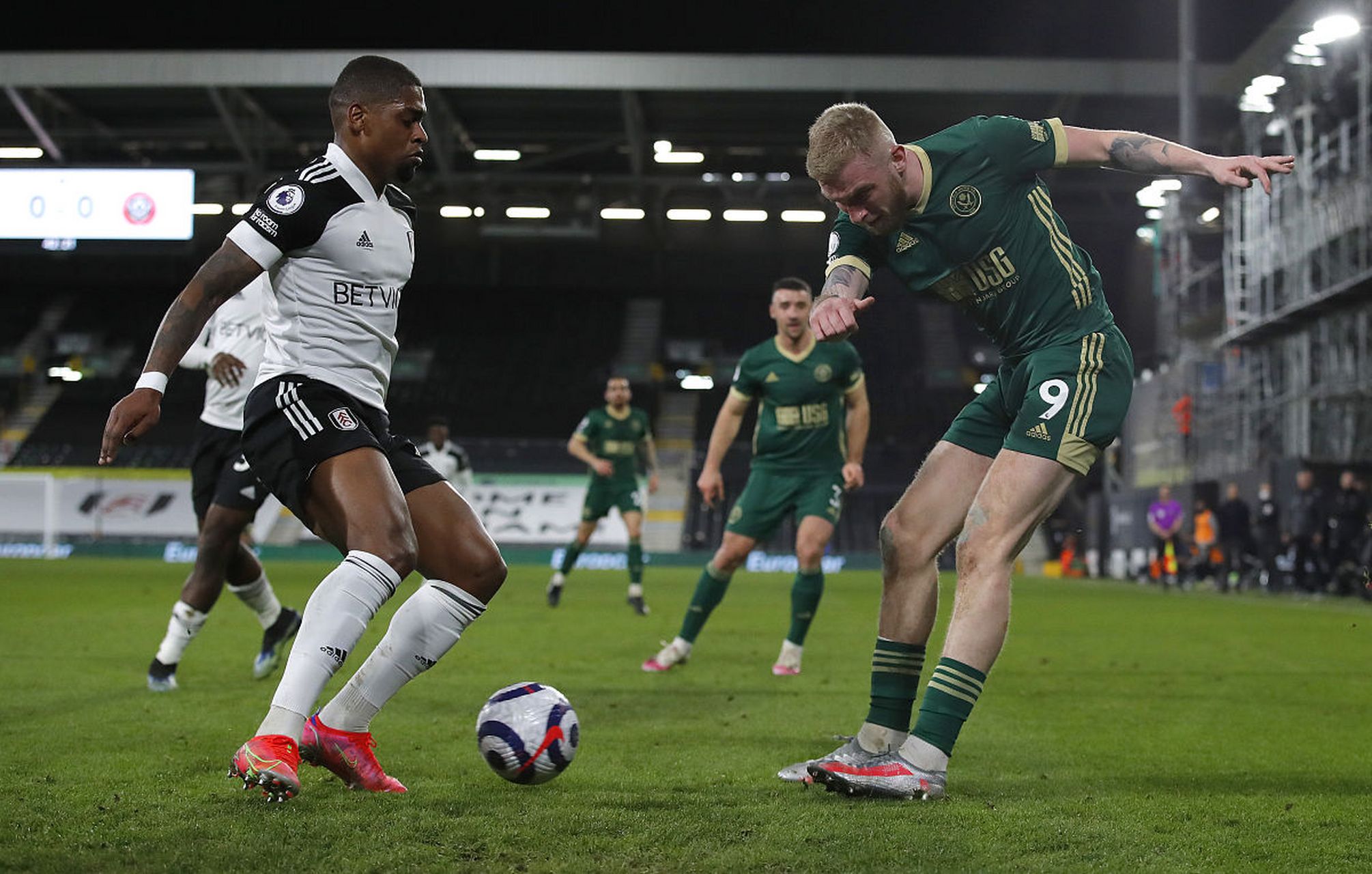 中超争冠格局愈加明朗（中超争冠形势日益清晰）