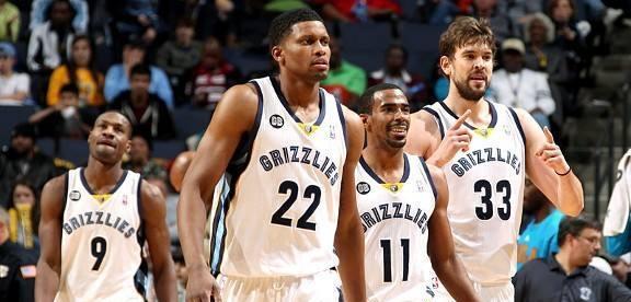 记者：加图索准备征召帕莱斯特拉，已派意大利队球探多次考察（记者：加图索拟征召帕莱斯特拉，意大利队球探已频繁考察）