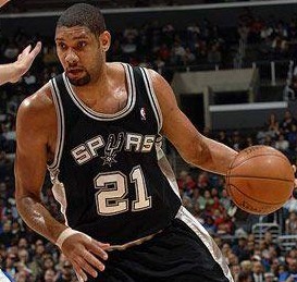 颜骏凌：武磊赛前对球队做了动员，我们争冠经验丰富没有包袱（颜骏凌：武磊赛前鼓舞全队，我们争冠经验足、轻装上阵）