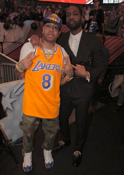 浙江队祝贺重庆铜梁龙与辽宁铁人成功冲超：2026中超见（浙江队恭贺重庆铜梁龙、辽宁铁人完成冲超，2026中超再相逢）