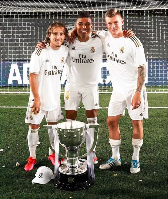 拉文or小波特？美记：雄鹿正兜售库兹马&波蒂斯以换取有影响的人（美记：雄鹿打包库兹马与波蒂斯求换强援，目标或锁定拉文或小波特）