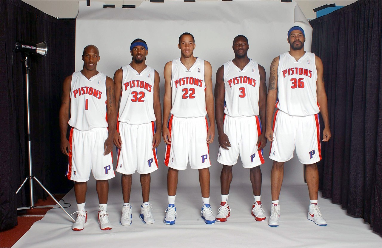 巴萨官方：将通过投票选出21世纪以来25个号码的最佳球员（巴萨官宣：发起投票评选21世纪以来25个球衣号码各自的最佳球员）