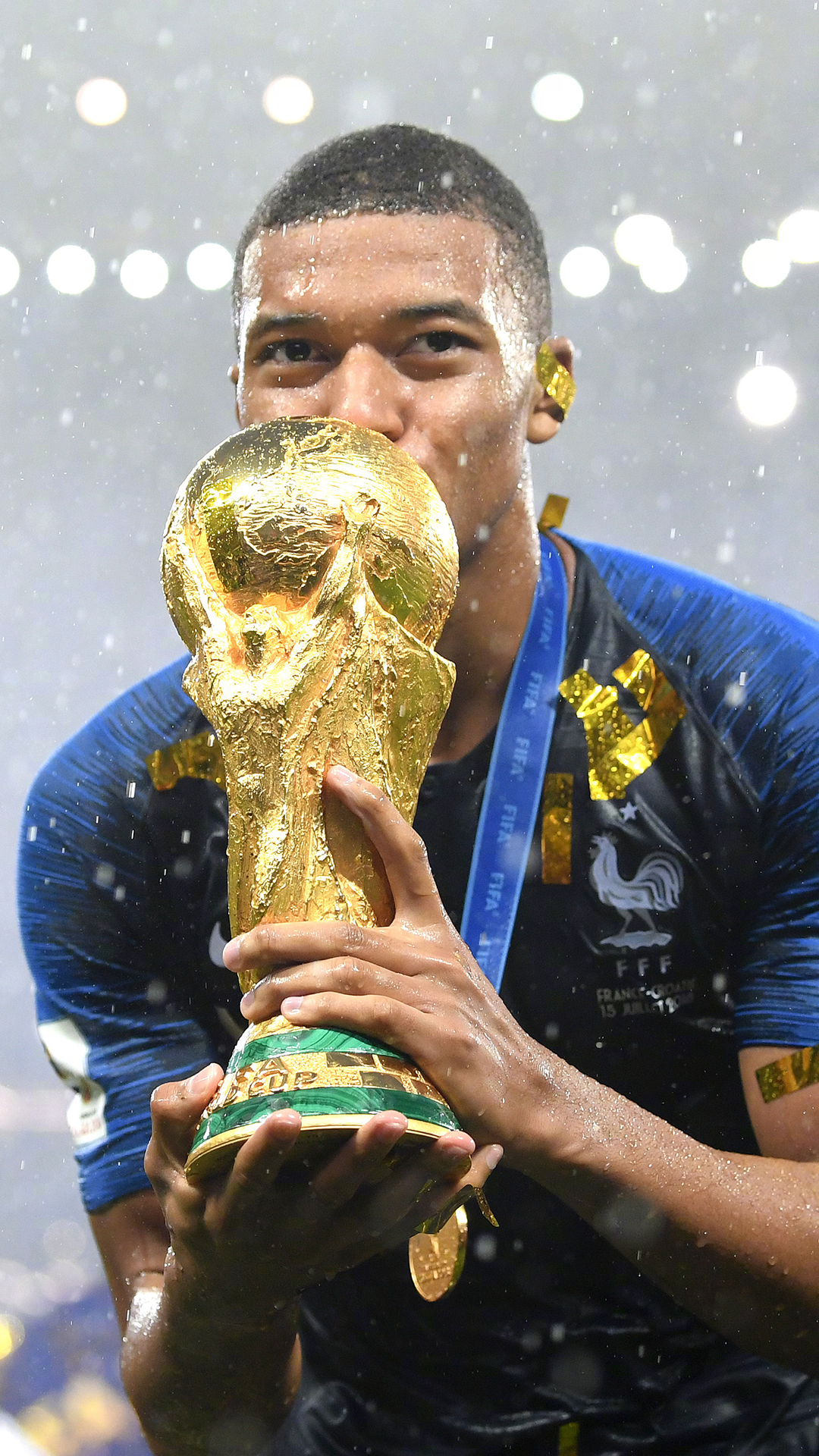 BBC：樱桃要在冬窗留住塞梅尼奥，倾向赛季后更低价格放人（BBC：伯恩茅斯计划冬窗留住塞梅尼奥，倾向赛季结束后再以更低价放行）